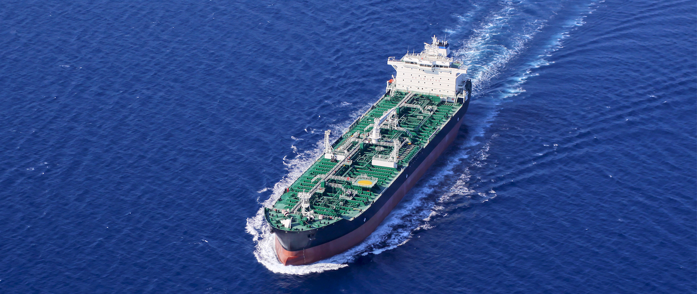 So beseitigen Sie eine Ölpest aus einem Tanker