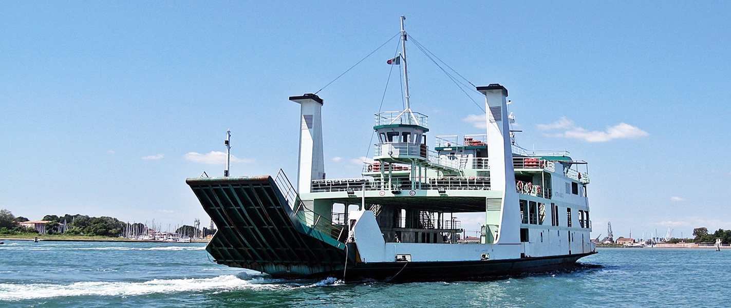 Die Vorteile und Anwendungen von LCT-Binnenschiffen im Gütertransport