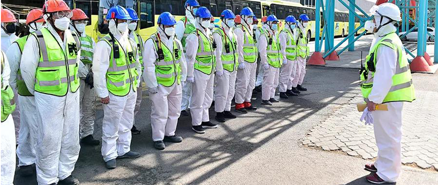 Bediener an Bord von Massengutfrachtern