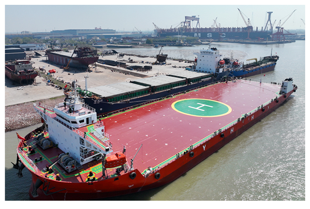 03. Neues LCT Barge-Display-4