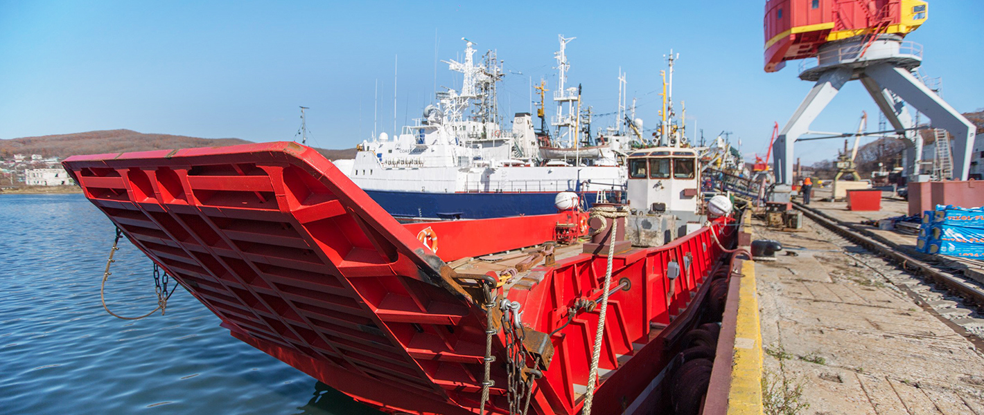 Sicherheitsmaßnahmen im Binnenschiffsbetrieb für den Gütertransport