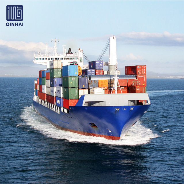 Ultragroßes Marine-Transportcontainerschiff